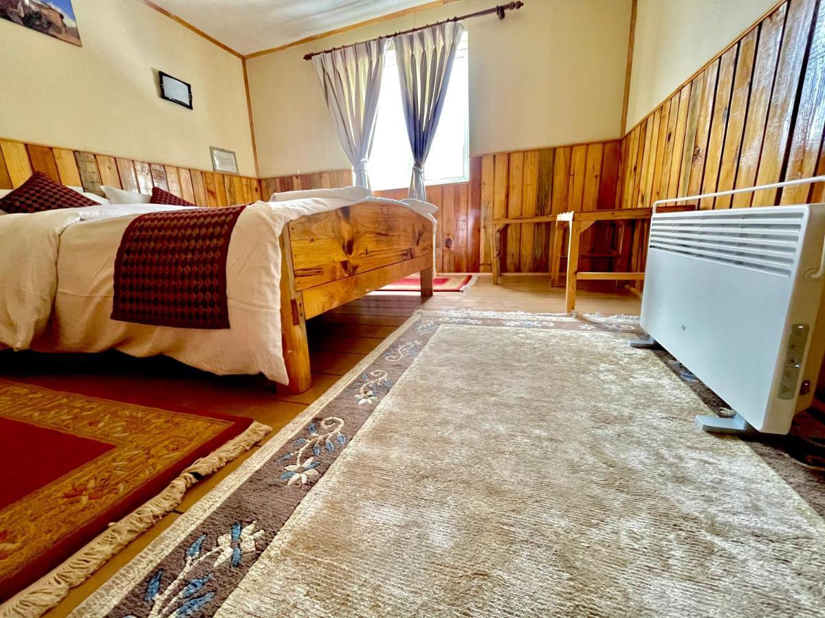 Panorama Lodge And Restaurant Nāmche Bāzār 외부 사진